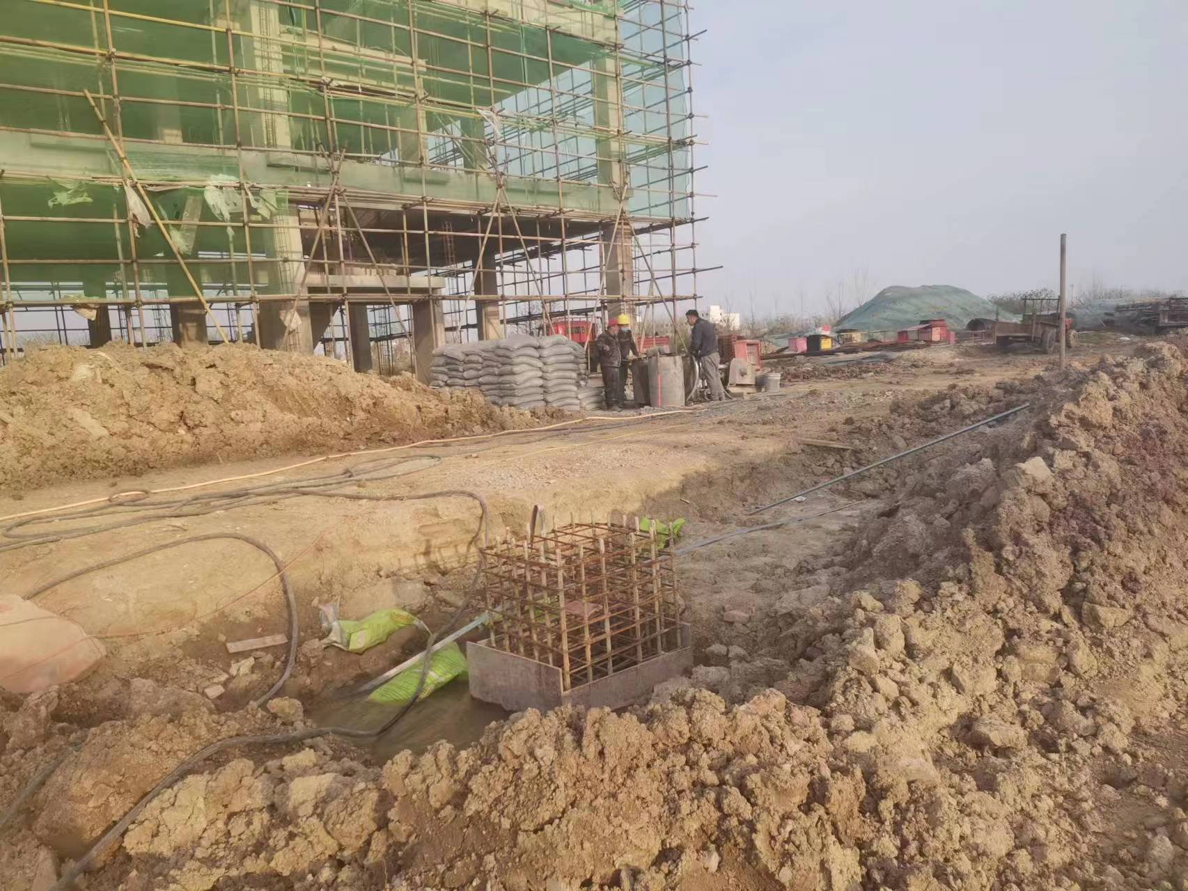 遂平当桥梁出现裂缝的时候应该及时加固修补